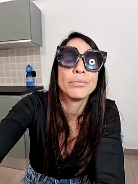 Snapshot of sexy7883 chatting on 7, 5, 2026 sexy7883 online show from 7, 5, 2026