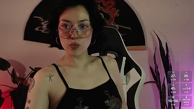 Ellyuwuw online show from 25, 2, 2026