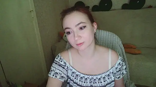 Snapshot of Micky_Wood chatting on 21, 12, 2025 Micky Wood online show from 21, 12, 2025