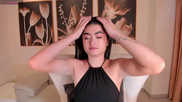 LucyWeiss  online show from 9, 11, 2025