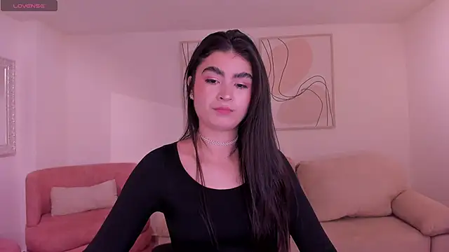 LucyWeiss  online show from 21, 11, 2025