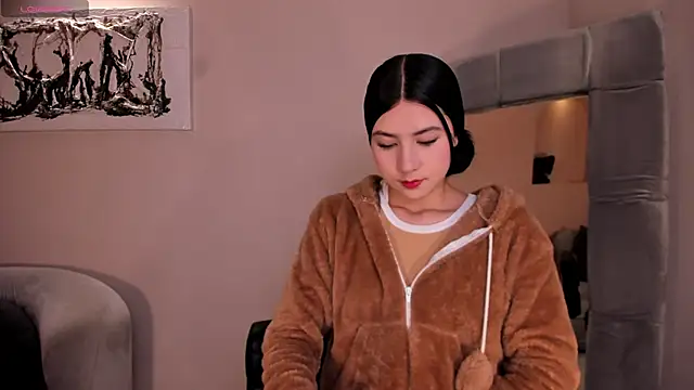 Snapshot of LaurentConnor chatting on 15, 11, 2025 LaurentConnor online show from 15, 11, 2025