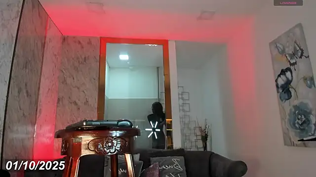 Snapshot of shantal_chocolet chatting on 1, 10, 2025 shantal chocolet online show from 1, 10, 2025