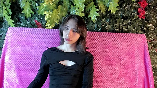 Snapshot of Charlottee_slave chatting on 16, 10, 2025 Charlottee slave online show from 16, 10, 2025