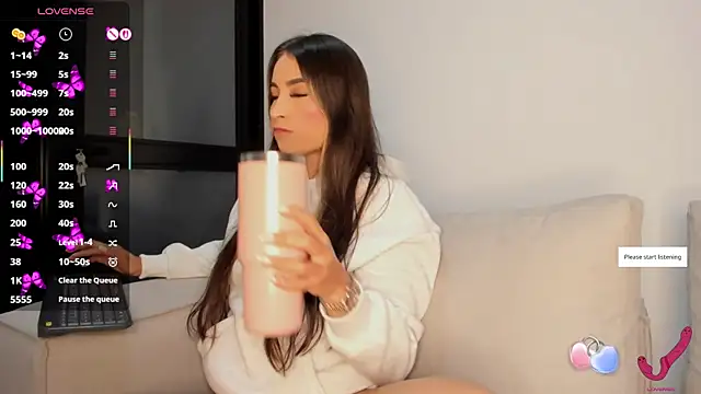 Lauuuuuuuu  online show from 2, 4, 2026