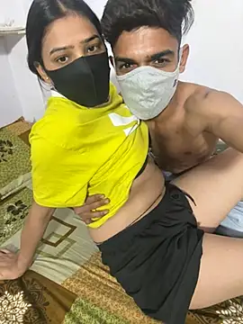 Snapshot of Sex_Queen_aaraya chatting on 21, 3, 2026 Sex Queen aaraya online show from 21, 3, 2026