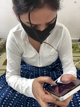 Snapshot of Sex_Queen_aaraya chatting on 9, 4, 2026 Sex Queen aaraya online show from 9, 4, 2026