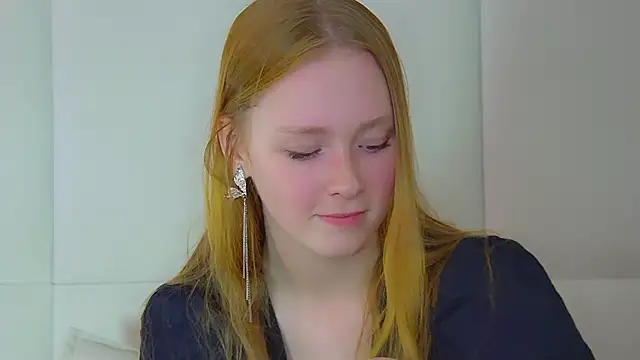 AgataFoxley online show from 9, 9, 2025