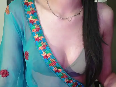 Snapshot of cute_seemu chatting on 6, 4, 2026 cute seemu online show from 6, 4, 2026