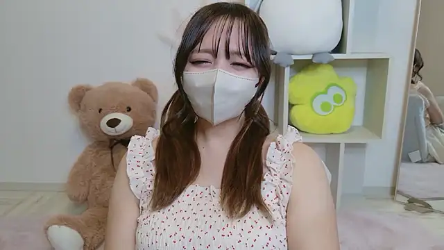 Snapshot of JP_Momo_o0 chatting on 8, 10, 2025 JP Momo o0 online show from 8, 10, 2025