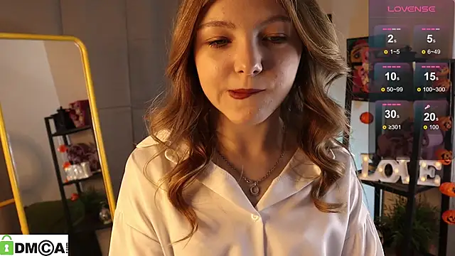 Snapshot of Sue_Sanders chatting on 8, 3, 2026 Sue Sanders online show from 8, 3, 2026