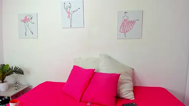 Hill Brownie online show from 22, 10, 2025