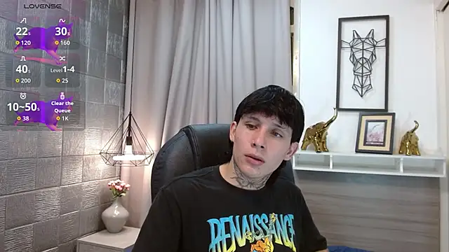 Iantwink18 online show from 24, 10, 2025