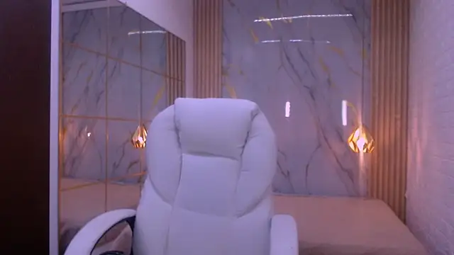 Snapshot of Iantwink18 chatting on 19, 3, 2026 Iantwink18 online show from 19, 3, 2026