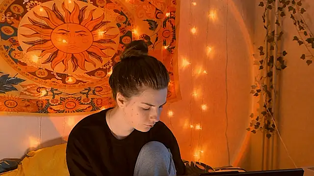 AliceCUNTach online show from 3, 3, 2026