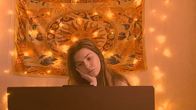 AliceCUNTach online show from 2, 4, 2026