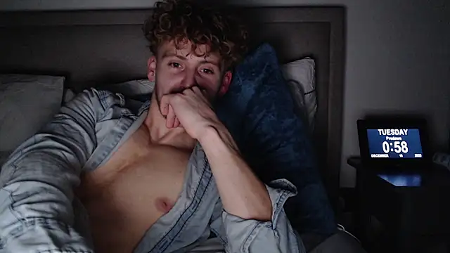 DominantAlex18 online show from 16, 12, 2025