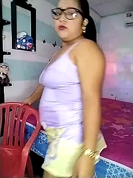 Angelly ricura online show from 27, 10, 2025