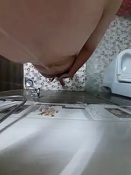 Snapshot of winter0cold_ chatting on 7, 10, 2025 winter0cold online show from 7, 10, 2025