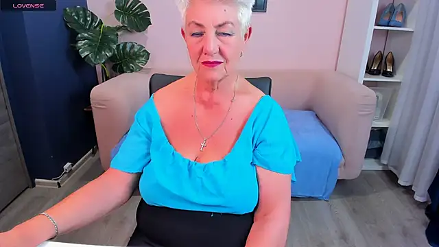 HotandMature online show from 18, 1, 2025