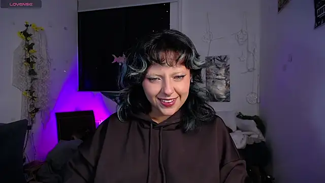 AlmaNanax online show from 10, 5, 2026