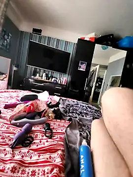 Snapshot of MysteriousToy4 chatting on 19, 9, 2025 MysteriousToy4 online show from 19, 9, 2025