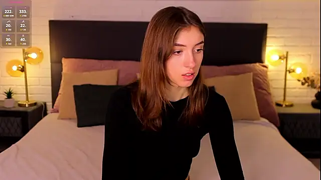 Snapshot of SweetVikki chatting on 23, 2, 2026 SweetVikki online show from 23, 2, 2026