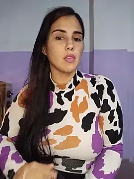 Snapshot of kariciasecreta chatting on 28, 5, 2026 kariciasecreta online show from 28, 5, 2026