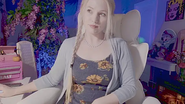Snapshot of Talulaa chatting on 15, 5, 2026 Talulaa online show from 15, 5, 2026
