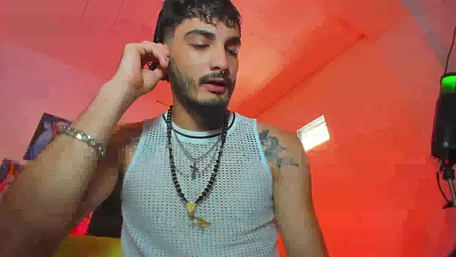 LovexJuxn  online show from 18, 12, 2025