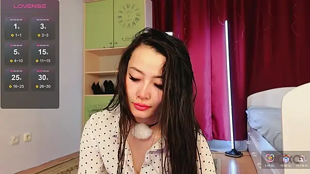 Snapshot of Milly__Foxy chatting on 4, 4, 2026 Milly Foxy online show from 4, 4, 2026