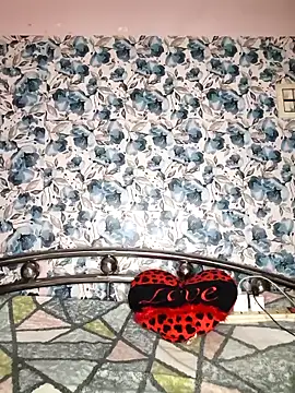 yours sugar babe online show from 12, 3, 2026