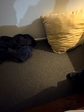 Snapshot of brokecountrylads chatting on 26, 9, 2025 brokecountrylads online show from 26, 9, 2025