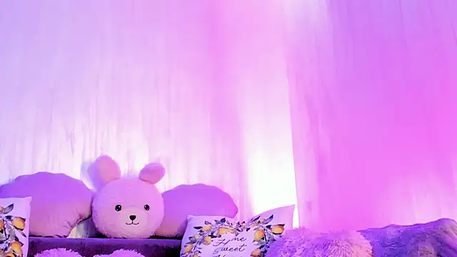 RileyNox online show from 7, 10, 2025