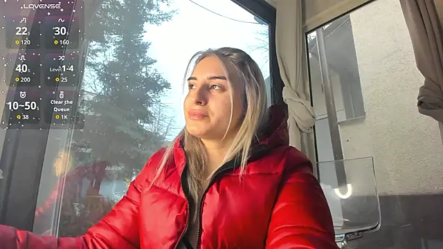 Snapshot of Ella_Vee chatting on 8, 2, 2026 Ella Vee online show from 8, 2, 2026