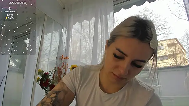 Snapshot of Ella_Vee chatting on 18, 3, 2026 Ella Vee online show from 18, 3, 2026