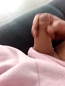 Snapshot of kirikou0644 chatting on 11, 3, 2026 kirikou0644 online show from 11, 3, 2026