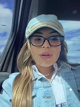 ValeriiGomez online show from 8, 9, 2025