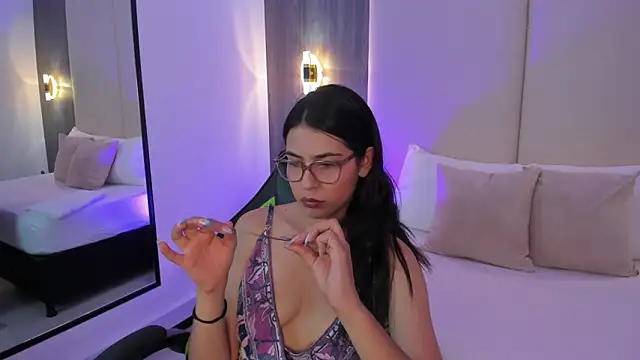 Snapshot of desireee_ chatting on 17, 2, 2026 desireee online show from 17, 2, 2026