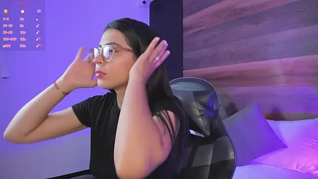 Snapshot of desireee_ chatting on 16, 3, 2026 desireee online show from 16, 3, 2026