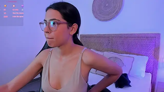 Snapshot of desireee_ chatting on 26, 3, 2026 desireee online show from 26, 3, 2026