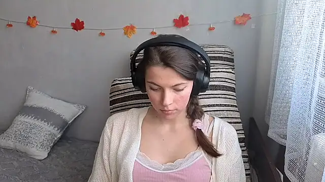 Snapshot of CutieAnny chatting on 30, 10, 2025 CutieAnny online show from 30, 10, 2025