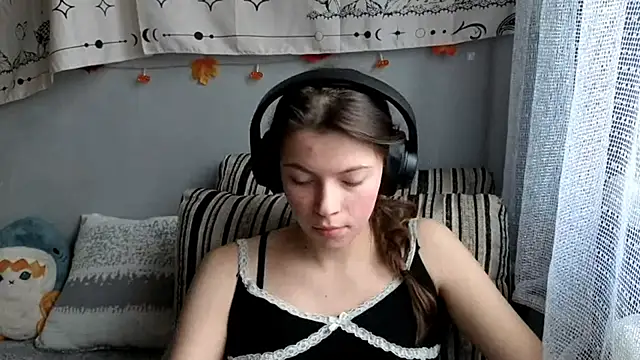 Snapshot of CutieAnny chatting on 20, 11, 2025 CutieAnny online show from 20, 11, 2025