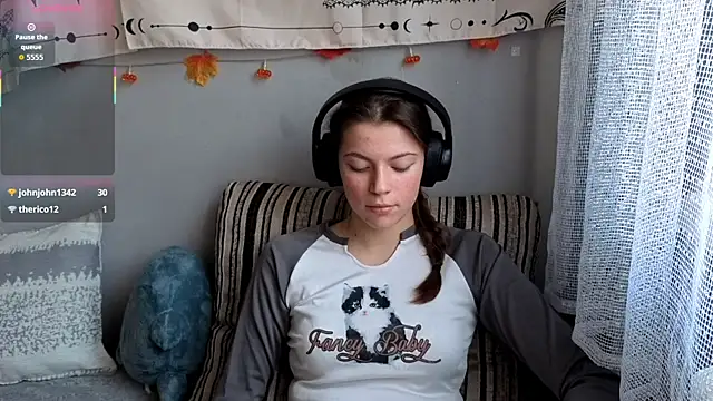 Snapshot of CutieAnny chatting on 24, 11, 2025 CutieAnny online show from 24, 11, 2025