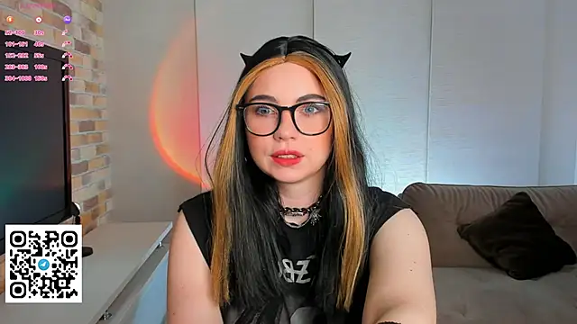 EvaBlimey online show from 24, 9, 2025