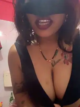 Snapshot of V-Hot-Sweti chatting on 5, 3, 2026 V-Hot-Sweti online show from 5, 3, 2026