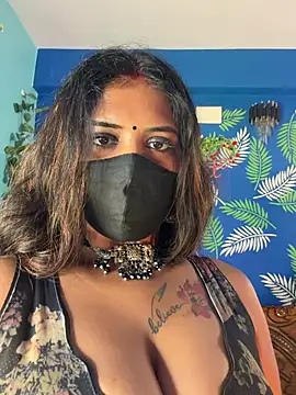 Snapshot of V-Hot-Sweti chatting on 21, 6, 2026 V-Hot-Sweti online show from 21, 6, 2026