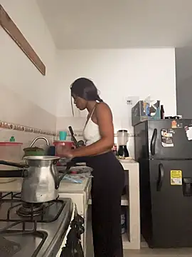 zaracollins01 online show from 12, 3, 2026