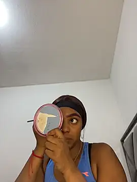 zaracollins01 online show from 28, 3, 2026