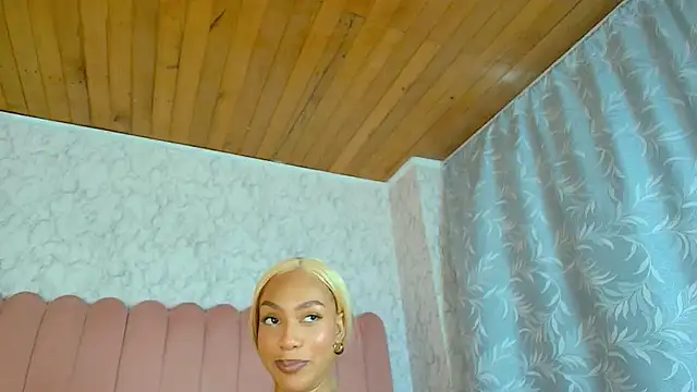 Snapshot of aylacallowey chatting on 12, 5, 2026 aylacallowey online show from 12, 5, 2026